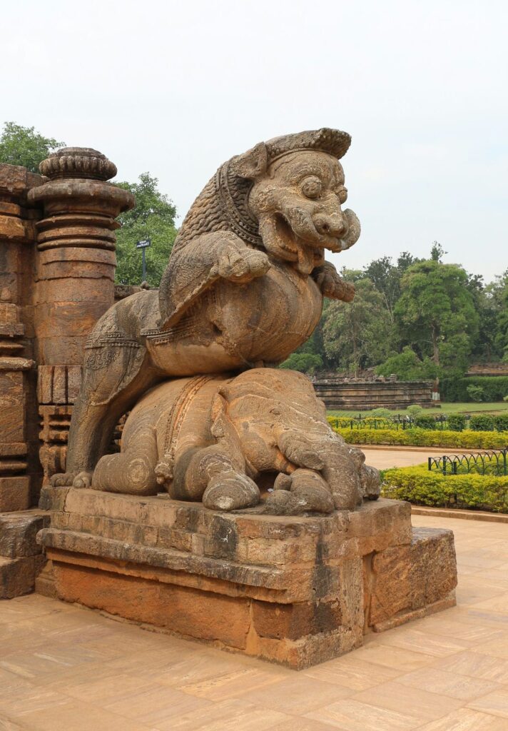 Architectural landmark: konark sun temple lion and elephant statue © bernard gagnon