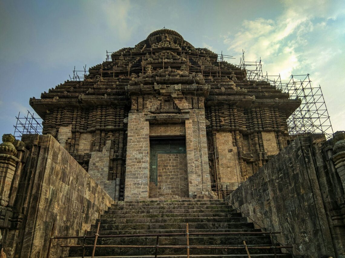 Architectural landmark: konark sun temple low angle shot © ujjval verma
