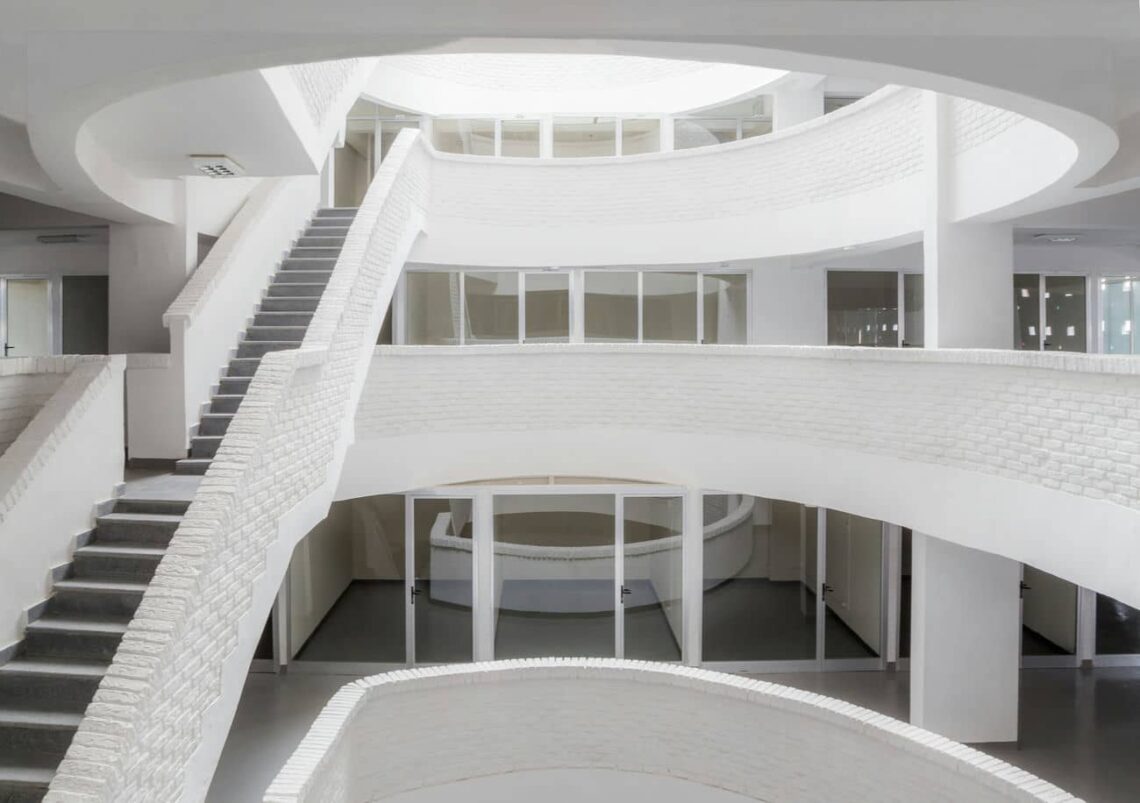 Architectural landmark: lideta market handrail © gonzalo guajardo