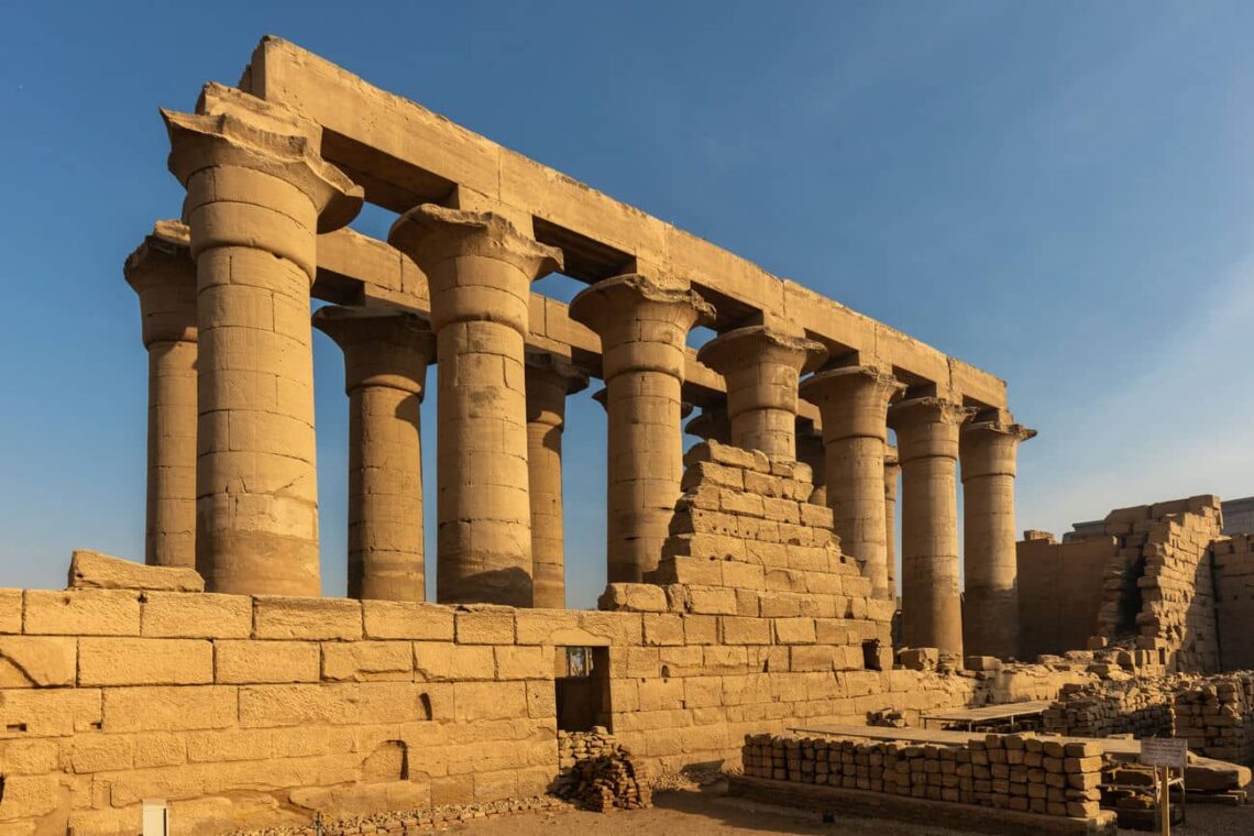 15 Famous Architectural Landmarks In Africa For Architects 166 Architectural landmark: luxor temple grand collonade ยฉ diego delso