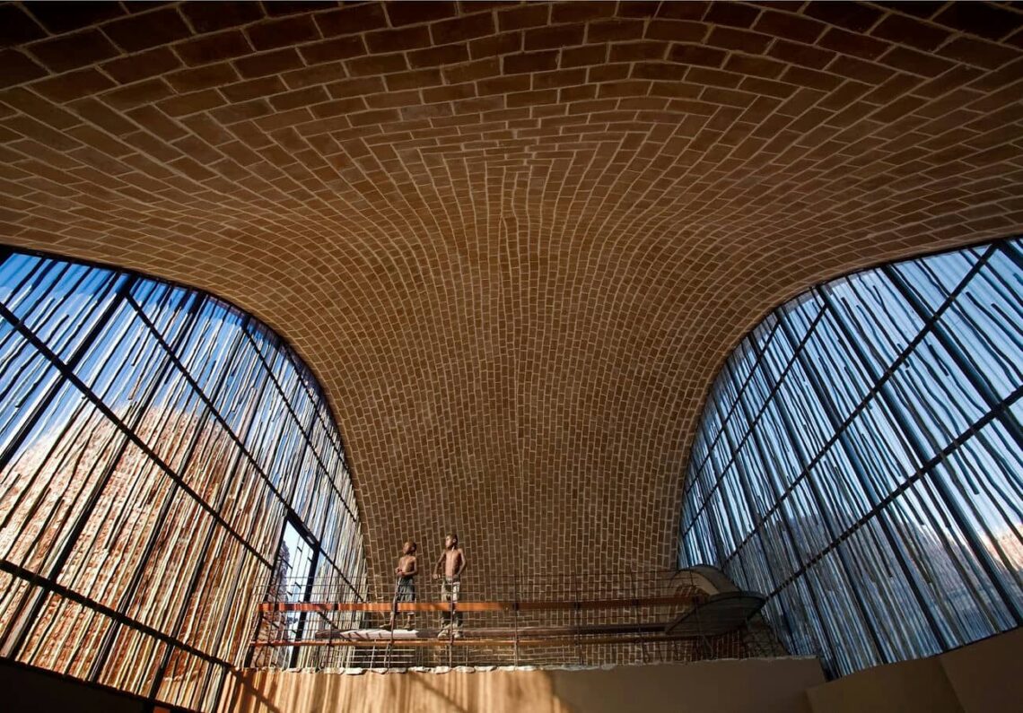 Architectural landmark: mapungubwe interpretation centre interior © peter rich architects