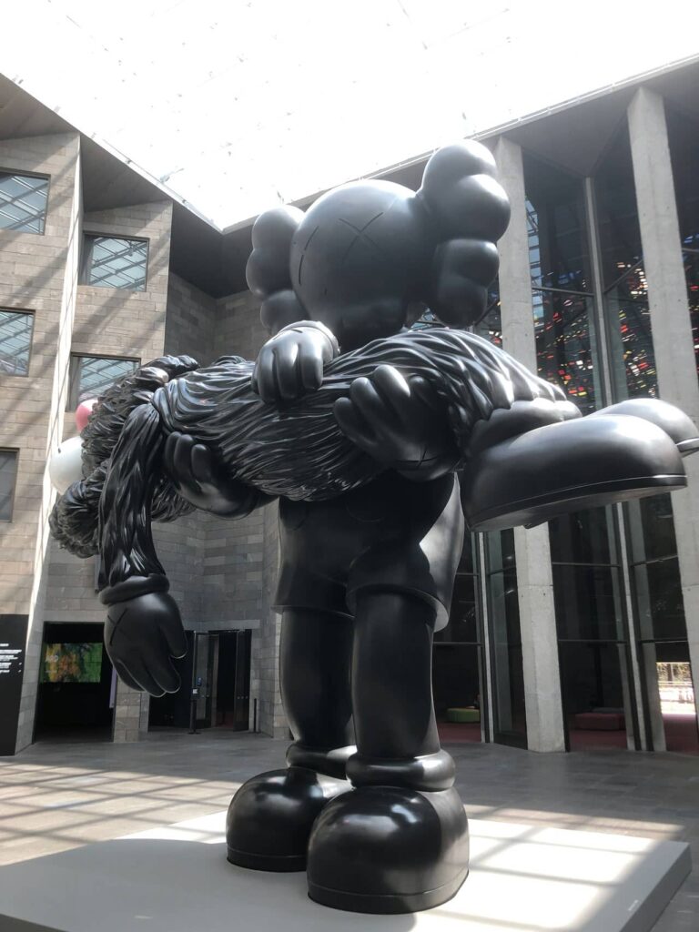 Architectural landmark: national gallery of victoria kaws © dok 1969