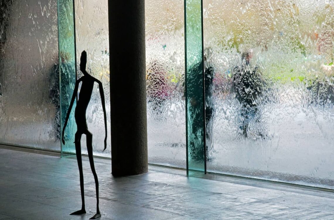 Architectural landmark: national gallery of victoria water wall © phillip capper