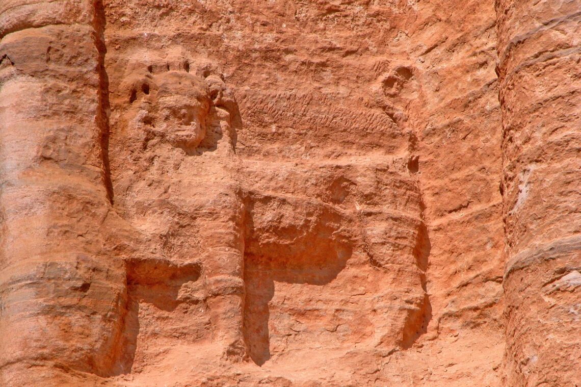 18 Famous Architectural Landmarks In Asia For Architects 414 Architectural landmark: petra lion carving ยฉ dennis jarvis