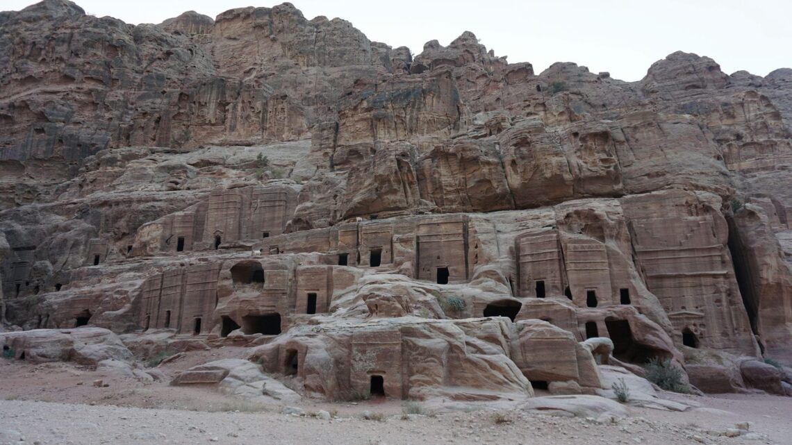 18 Famous Architectural Landmarks In Asia For Architects 407 Architectural landmark: petra street of faรงades ยฉ elias rovielo