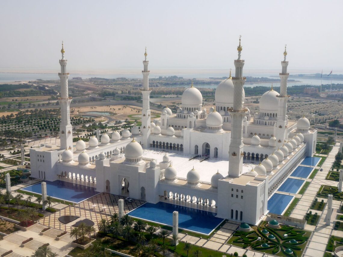 Architectural landmark: sheikh zayed grand mosque aerial view © helen mcclure