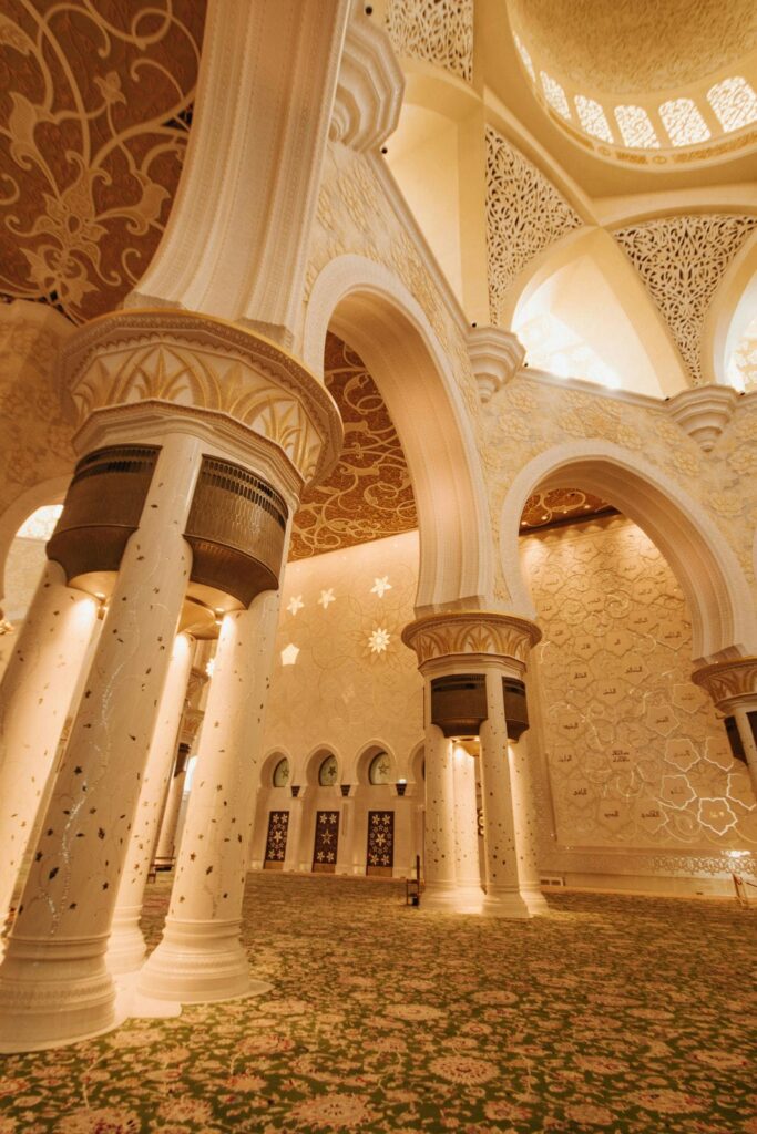 Architectural landmark: sheikh zayed grand mosque interior showing qibla wall © max avans