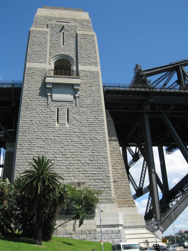 Architectural landmark: sydney harbour bridge dawes point pylon © greg o'beirne