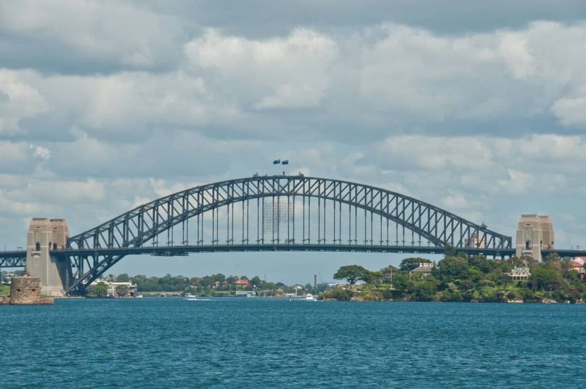 Architectural landmark: sydney harbour bridge from manly ferry © graeme churchard