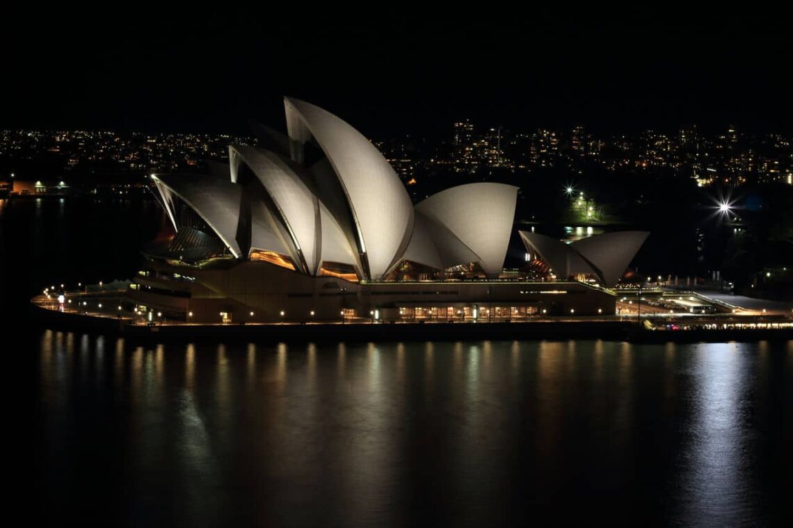 Architectural landmark: sydney opera house at night © masood