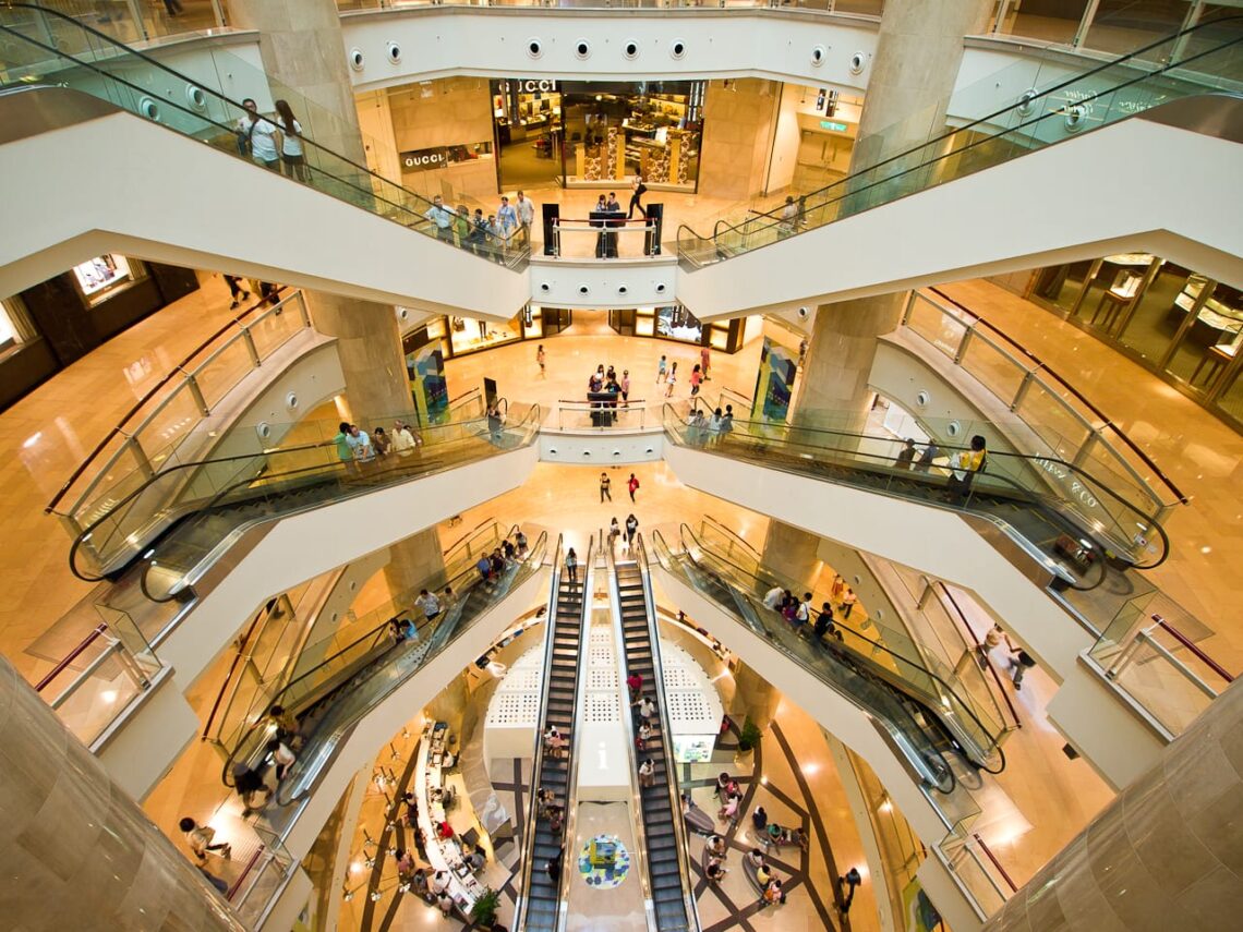 Architectural landmark: taipei 101 shopping center inside © marc rauw
