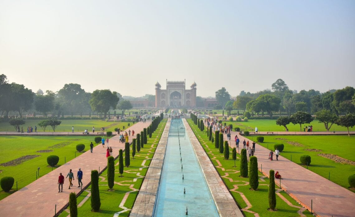 18 Famous Architectural Landmarks In Asia For Architects 226 Architectural landmark: taj mahal garden ยฉ nathalie chatelain