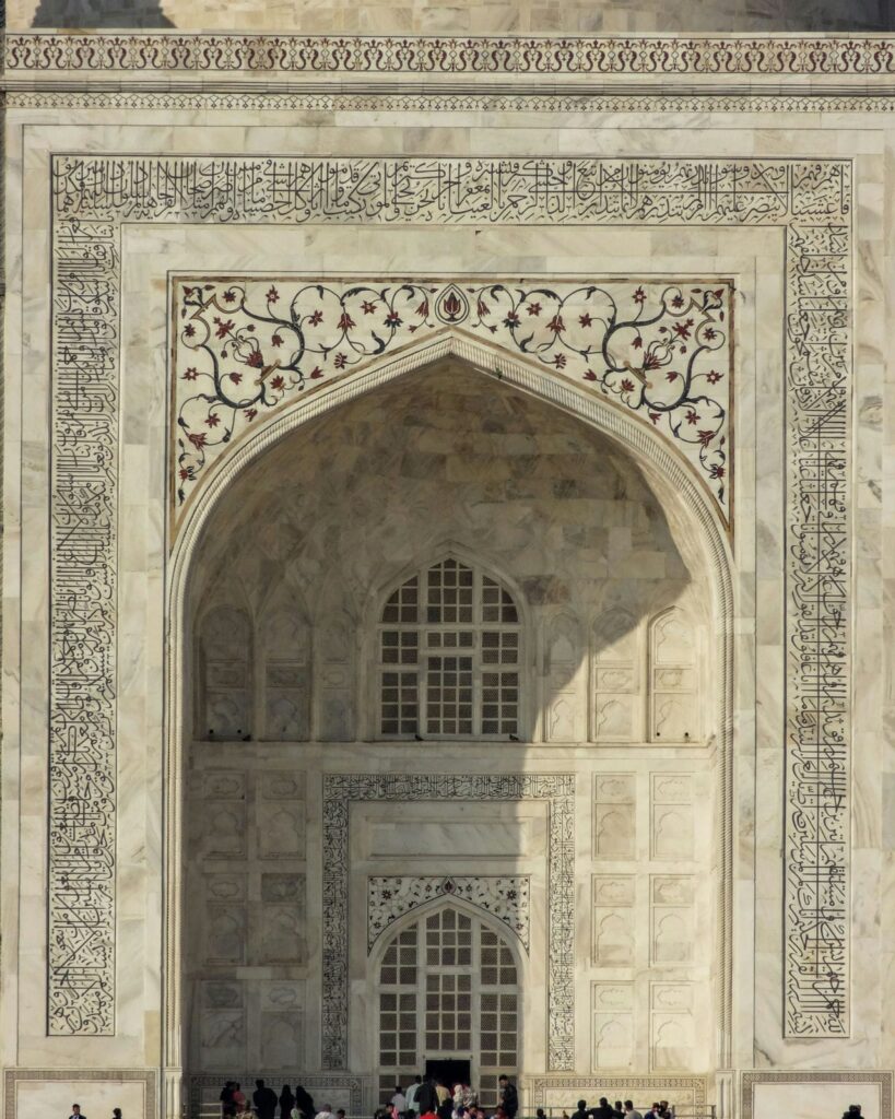 Architectural landmark: taj mahal marble portal © shivansh singh