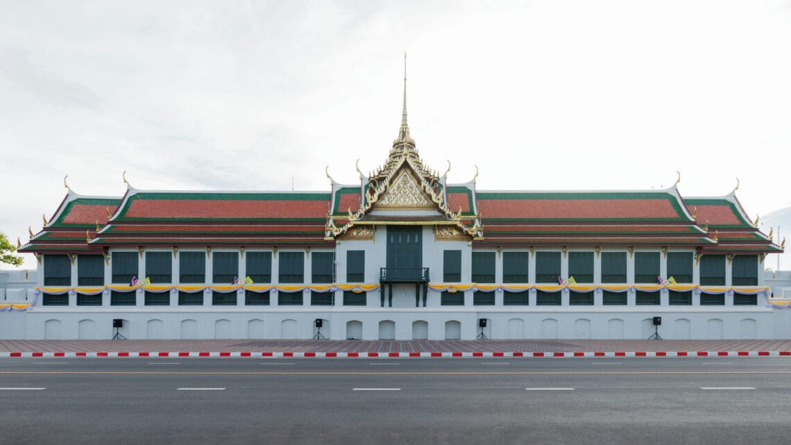 Architectural landmark: the grand palace phra thinang suthaisawan prasat © supanut arunoprayote