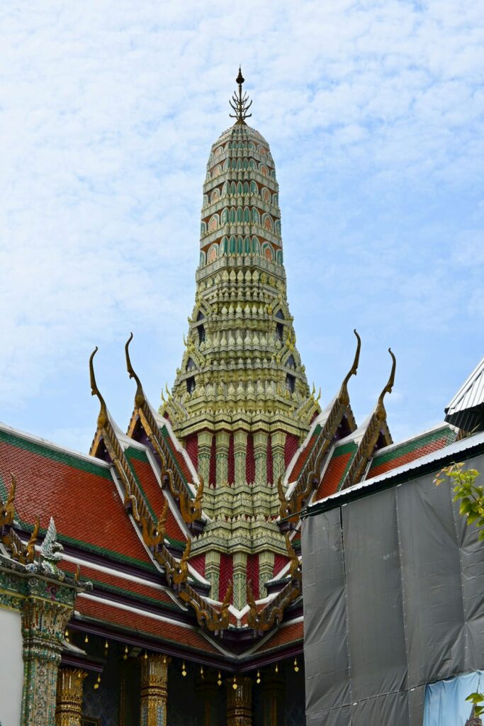 Architectural landmark: the grand palace tower of prasat phra thep bidorn © jayanth muppaneni
