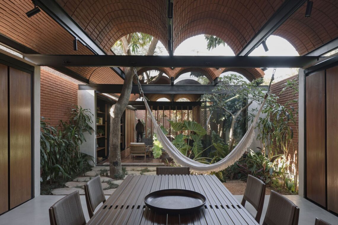 Intermediate House / Equipo De Arquitectura 8 Intermediate house / equipo de arquitectura