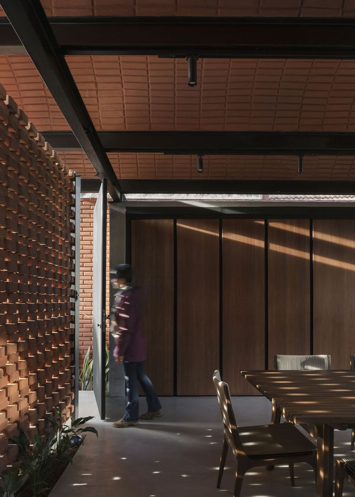 55-La-Casita-De-Matt-Ea-C-Federico-Cairoli-Ok Intermediate house / equipo de arquitectura