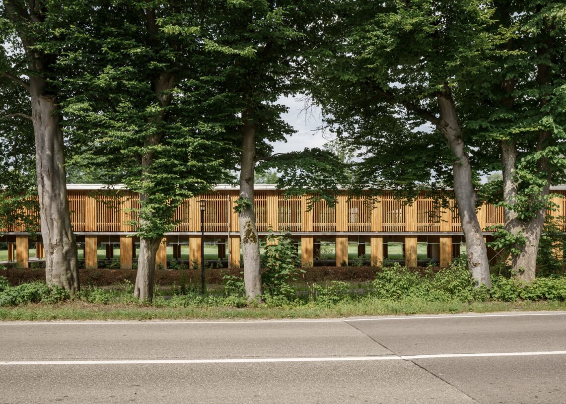 B&o wooden car park / hk architekten, hermann kaufmann + partner zt