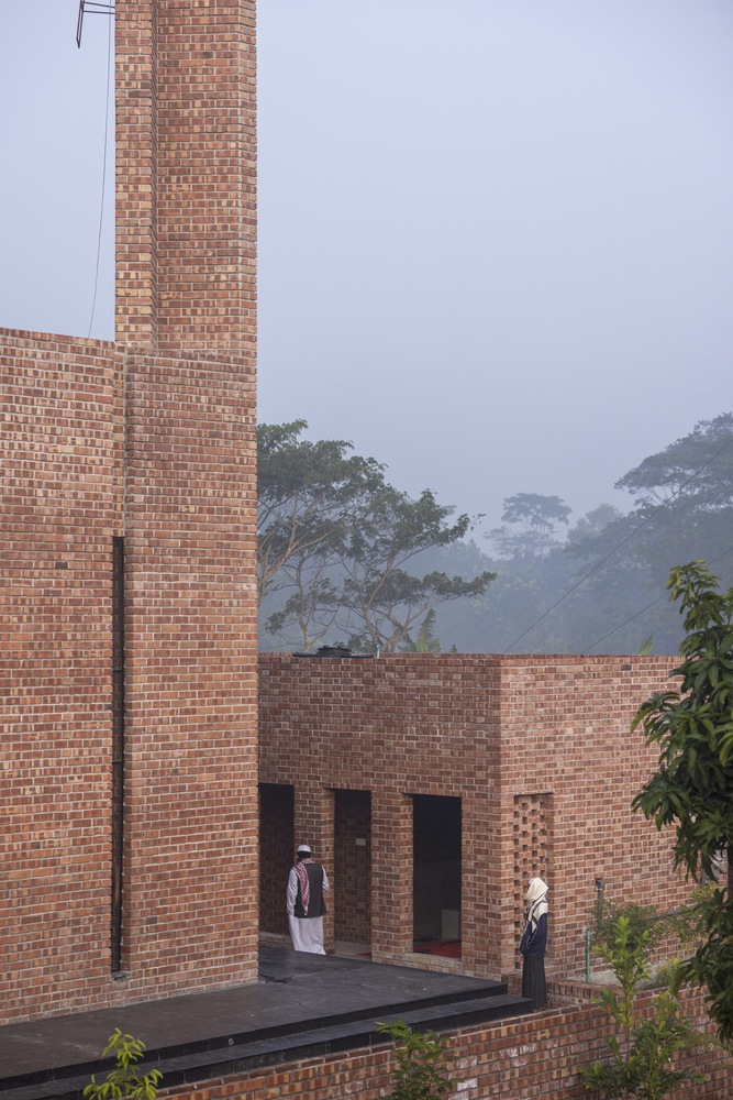 Bait ur raiyan mosque / cubeinside