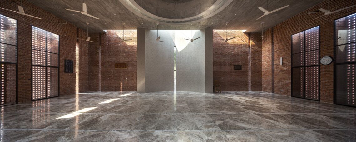 Bait ur raiyan mosque / cubeinside