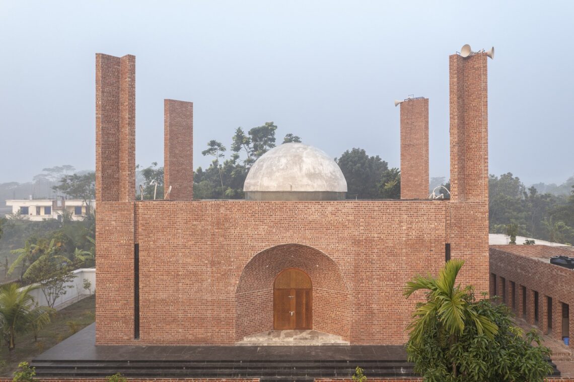Bait ur raiyan mosque / cubeinside