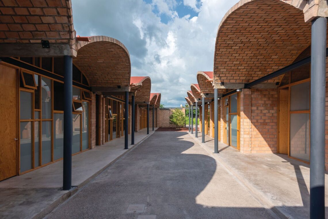 Ruiz Community Center / Bgp Arquitectura 2 Ruiz community center / bgp arquitectura