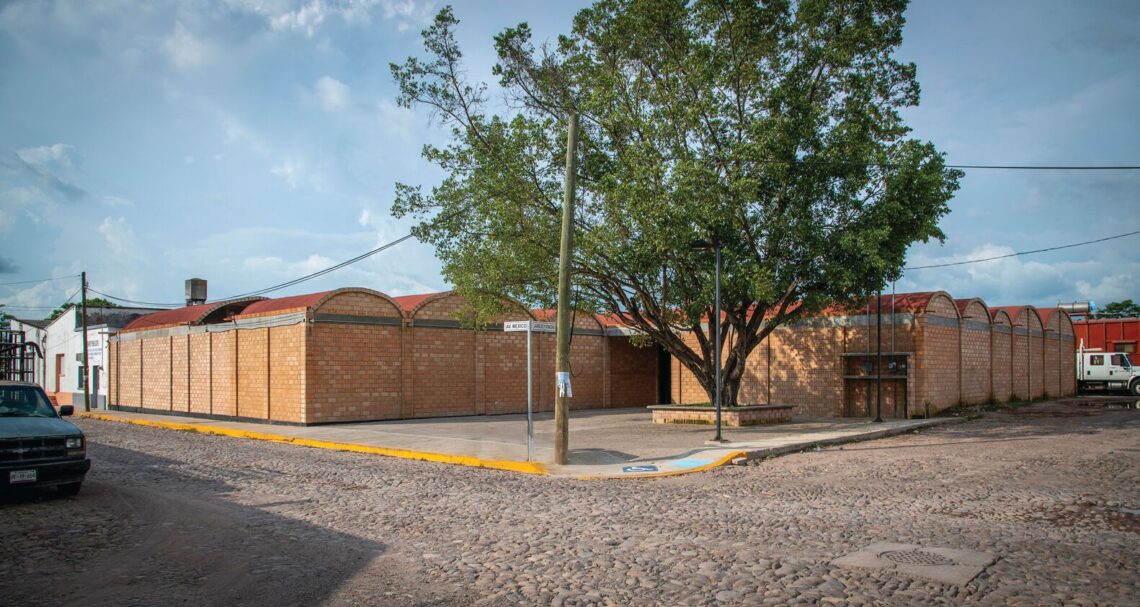 Ruiz community center / bgp arquitectura