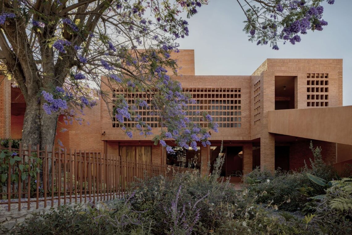La ribera center for culture and arts/atelier ars