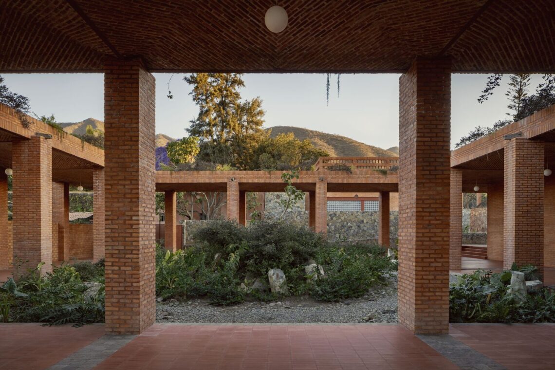 La ribera center for culture and arts/atelier ars