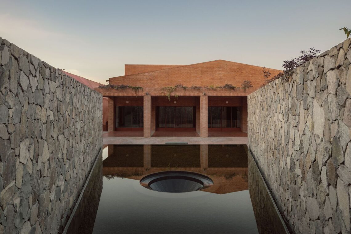 La ribera center for culture and arts/atelier ars