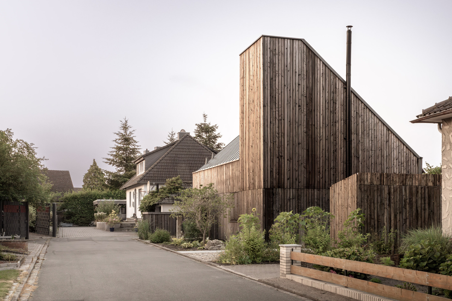 House m / busch & takasaki architekten + ann-kathrin lepke
