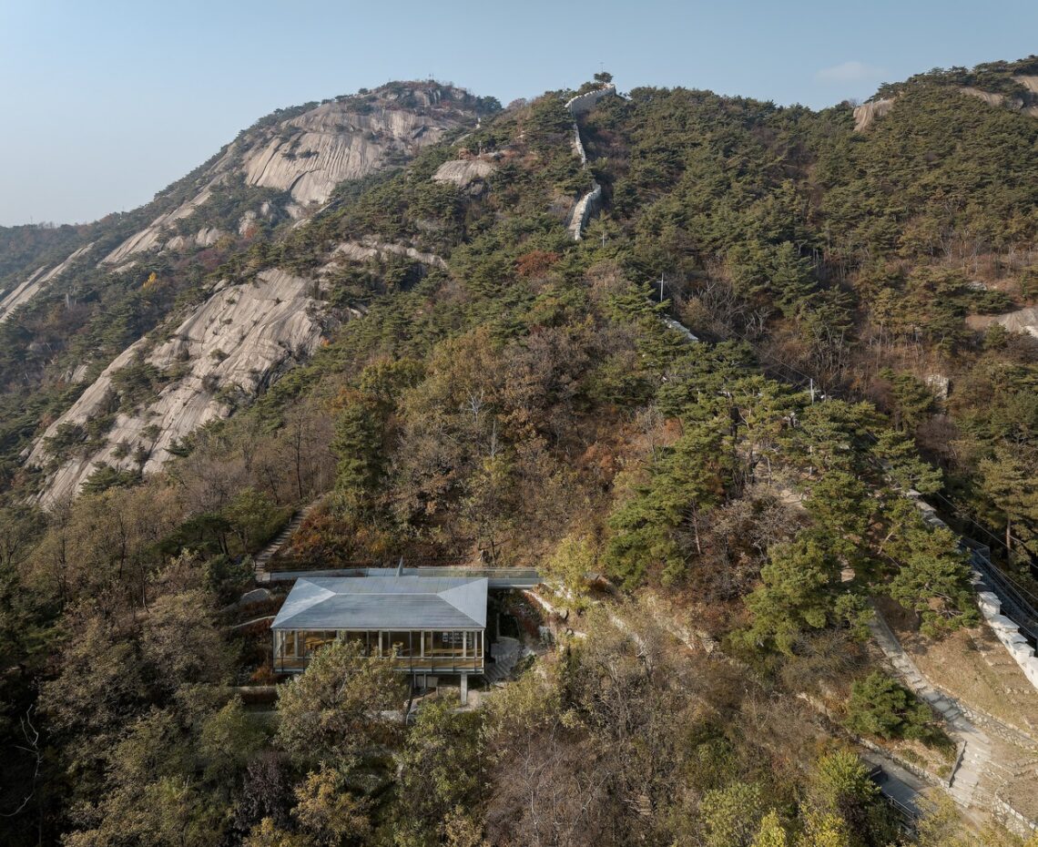 Inwang Guard Post Forest Retreat / Soltozibin Architects + Sn Architecture 10 Inwang guard post forest retreat / soltozibin architects + sn architecture