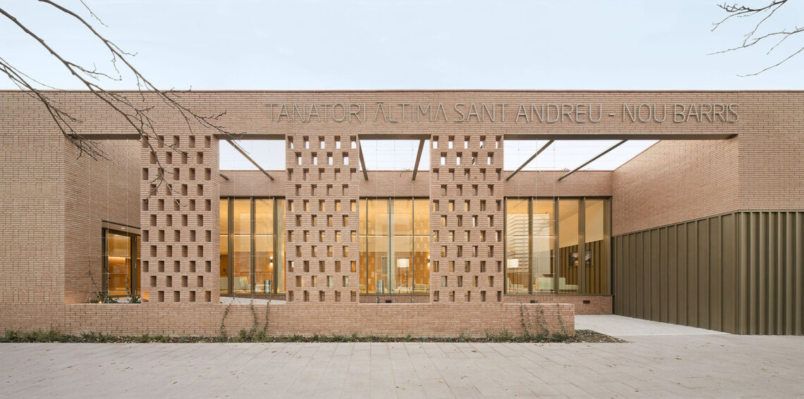 Àltima sant andreu funeral home, nou barris / batlleiroig
