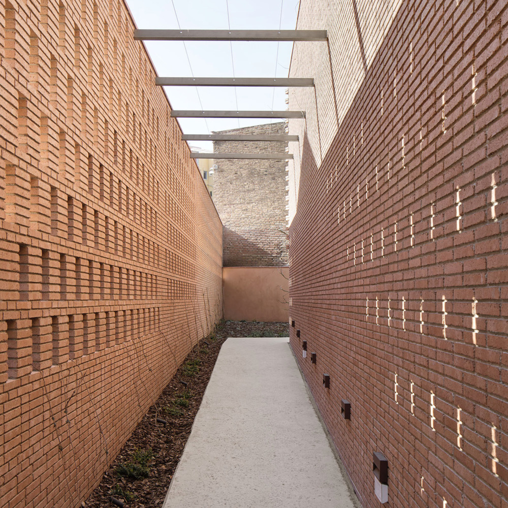 Àltima sant andreu funeral home, nou barris / batlleiroig