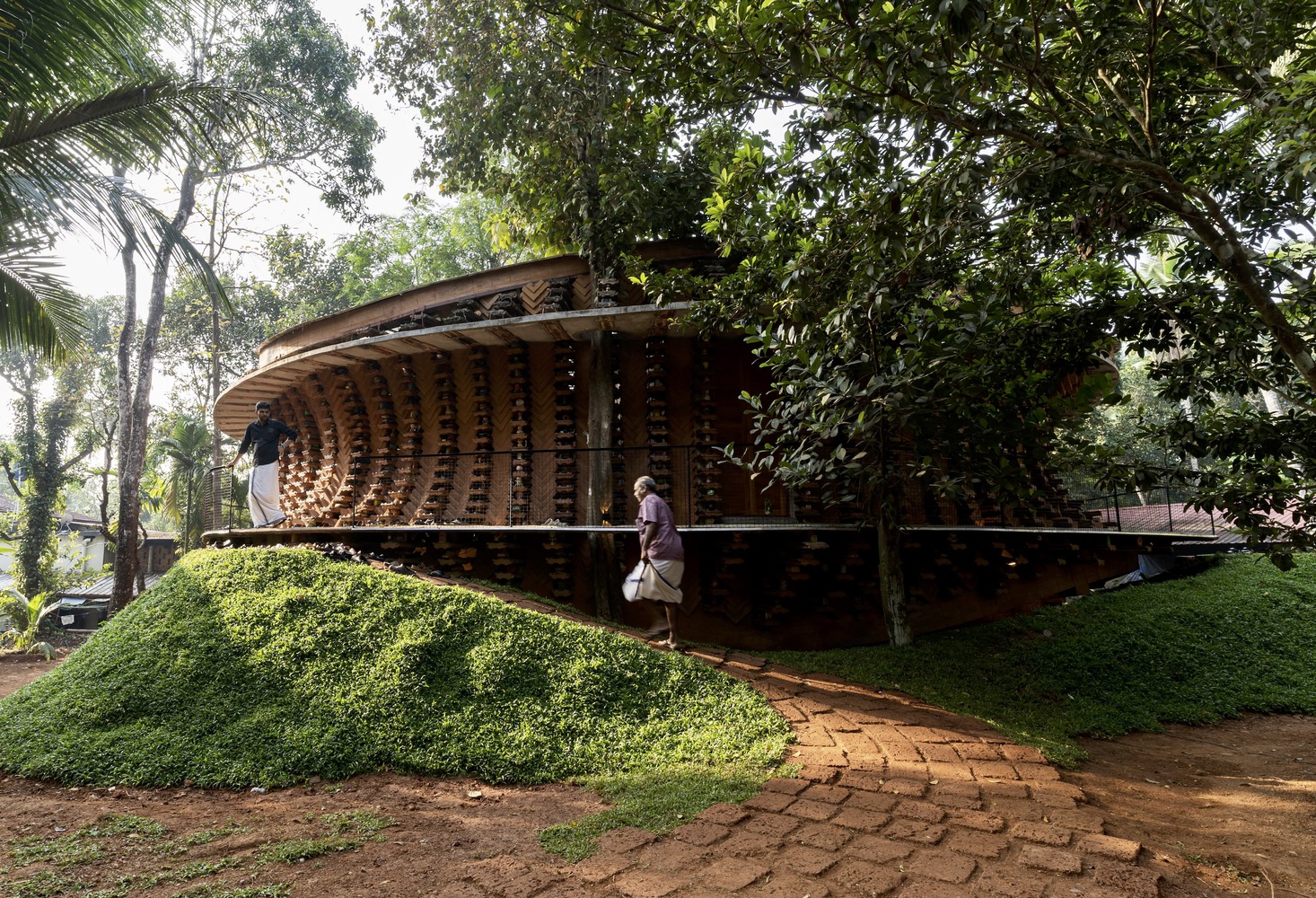 Toy-Storey-Residence-Wallmakers_11 Toy storey residence / wallmakers