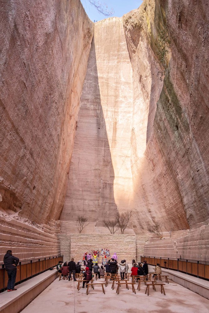 Quarry No. 9: Stage Space + Quarry No. 10: Live Performance / Dna 1 Quarry no. 9: stage space + quarry no. 10: live performance / dna