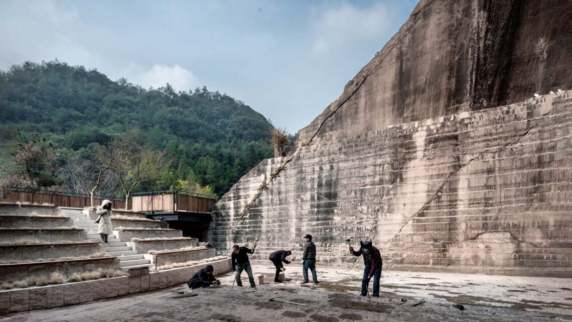 Quarry No. 9: Stage Space + Quarry No. 10: Live Performance / Dna 6 Quarry no. 9: stage space + quarry no. 10: live performance / dna