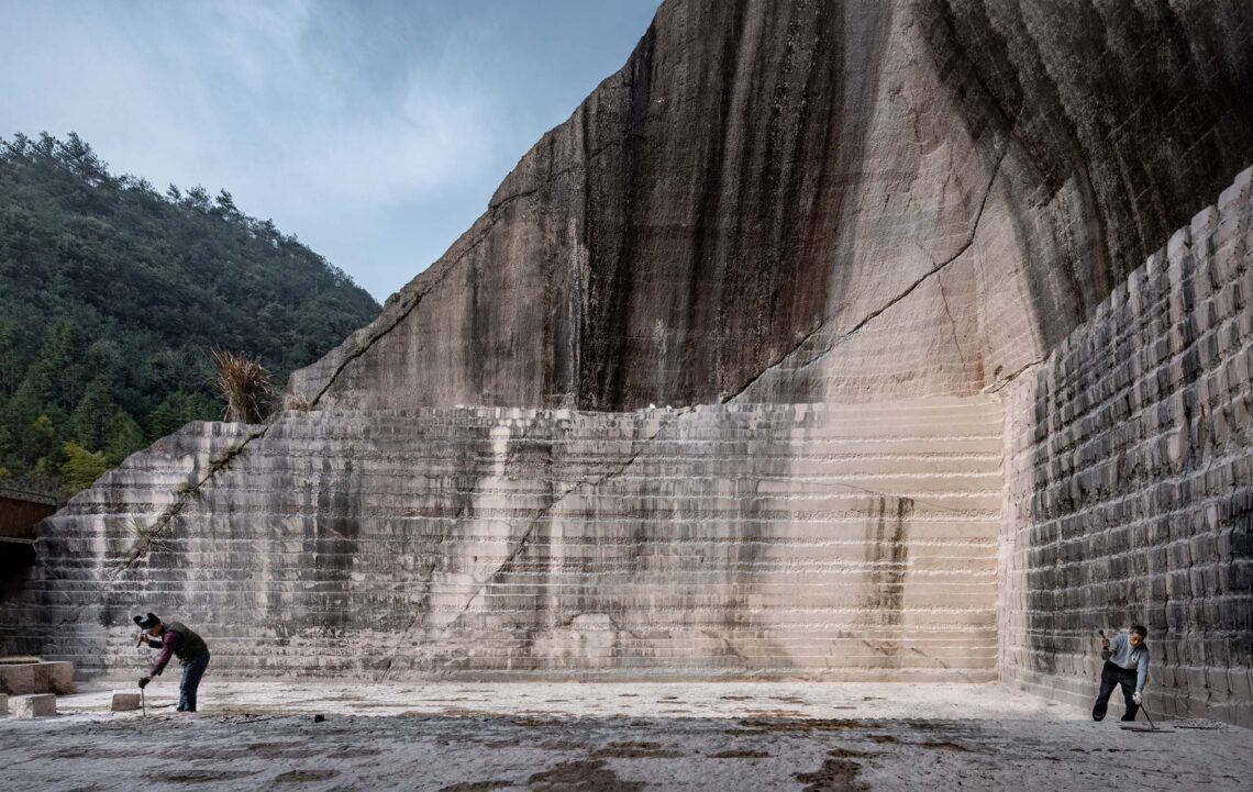 Quarry No. 9: Stage Space + Quarry No. 10: Live Performance / Dna 23 Quarry no. 9: stage space + quarry no. 10: live performance / dna
