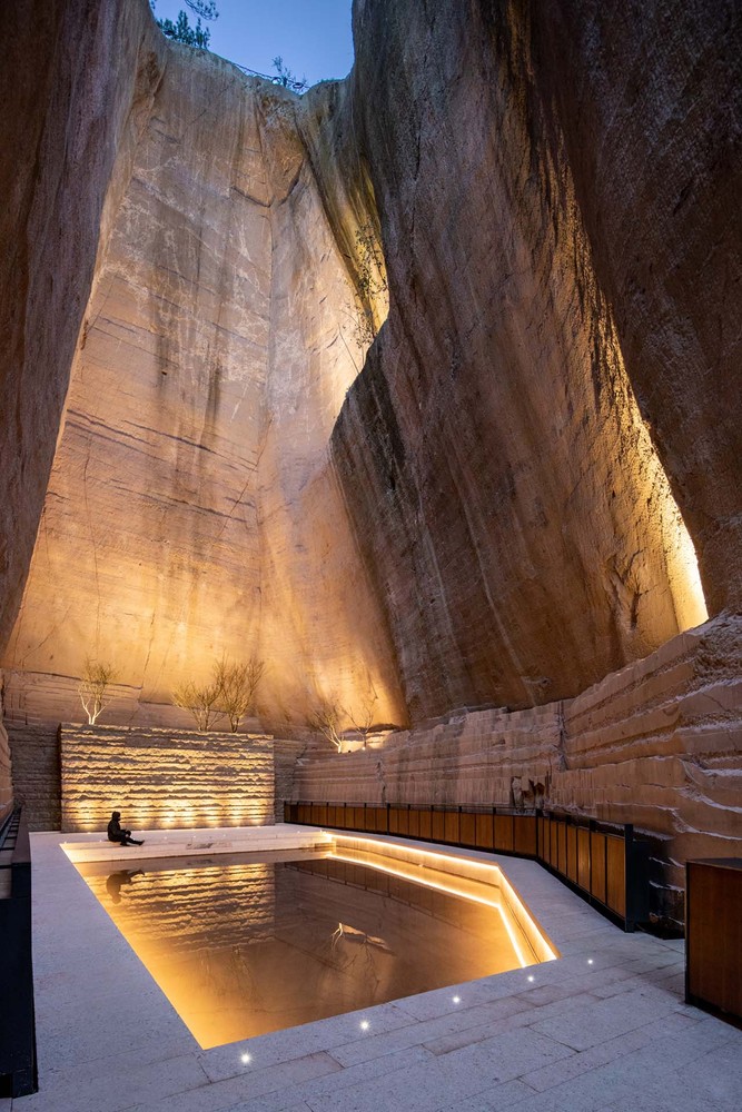 Quarry No. 9: Stage Space + Quarry No. 10: Live Performance / Dna 35 Quarry no. 9: stage space + quarry no. 10: live performance / dna