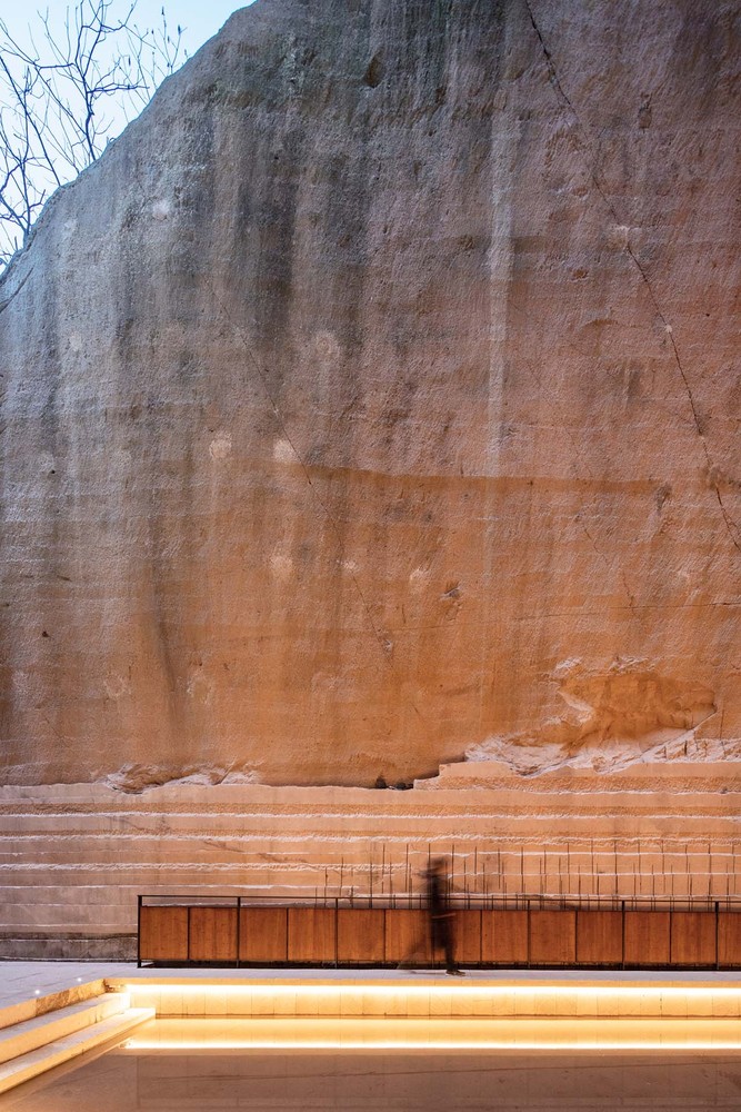 Quarry No. 9: Stage Space + Quarry No. 10: Live Performance / Dna 14 Quarry no. 9: stage space + quarry no. 10: live performance / dna