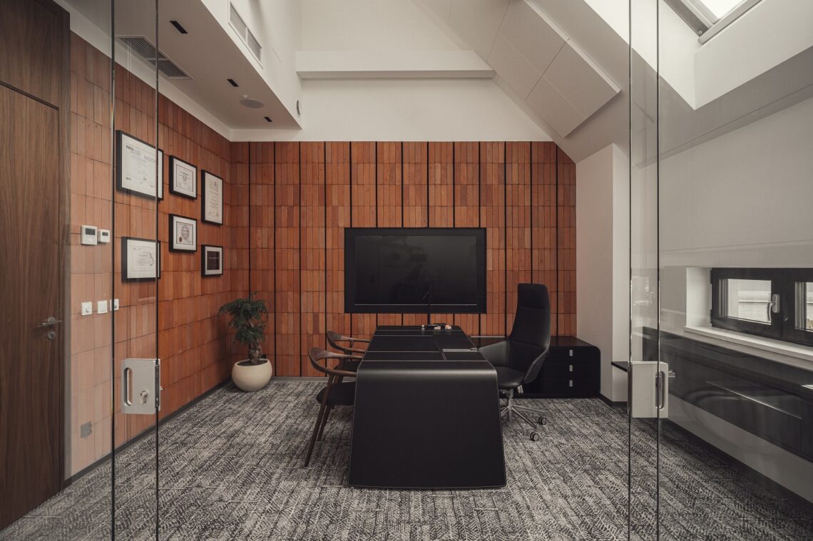 Nawrocki Clinic / Ifa Group 7 Nawrocki clinic / ifa group
