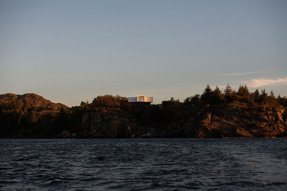Villa austevoll / saunders architecture