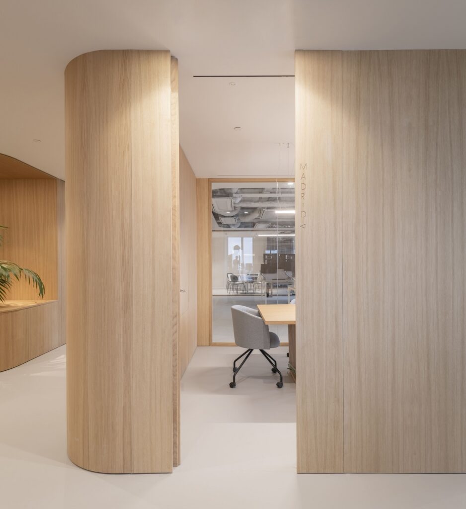 Monex offices / arquid