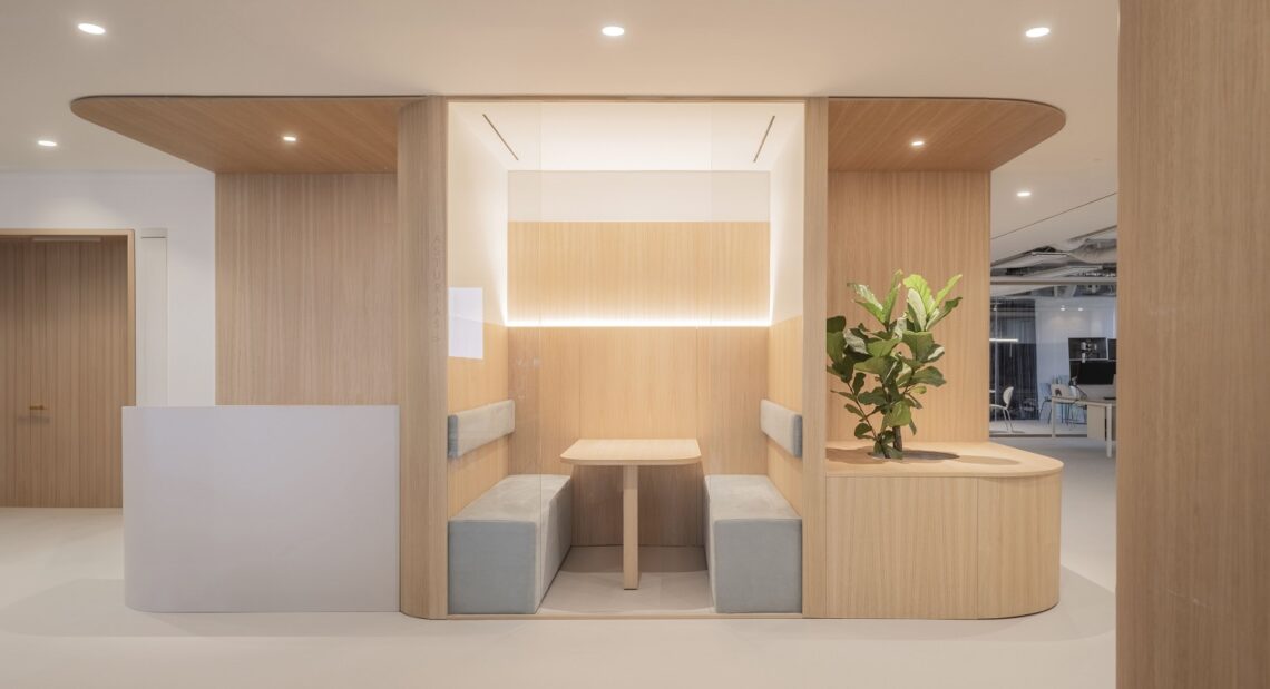 Monex offices / arquid