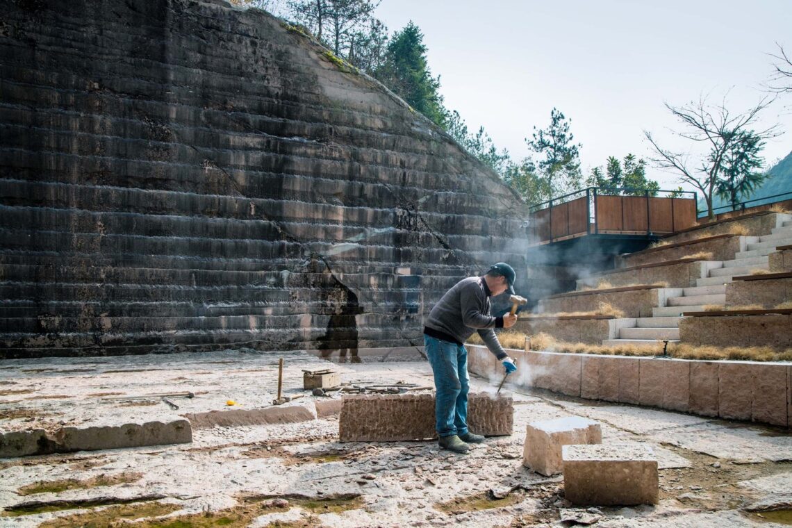 Quarry No. 9: Stage Space + Quarry No. 10: Live Performance / Dna 8 Quarry no. 9: stage space + quarry no. 10: live performance / dna