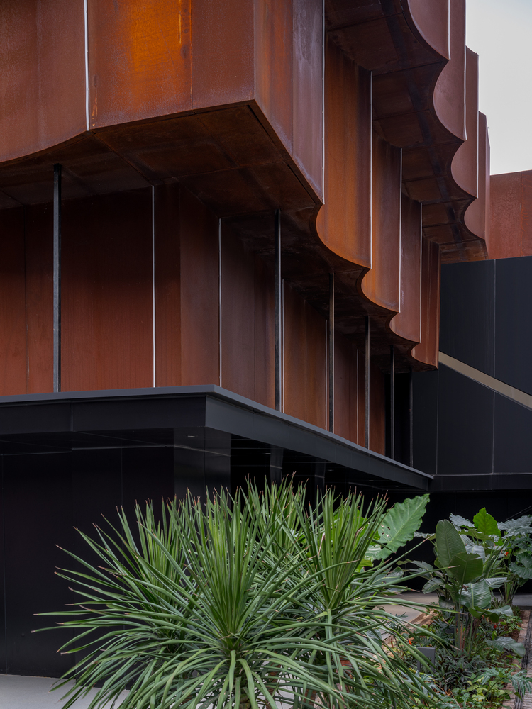 Apm Gallery In Haikou Gaoxingli / Dazhou And Associates 4 Apm gallery in haikou gaoxingli / dazhou and associates