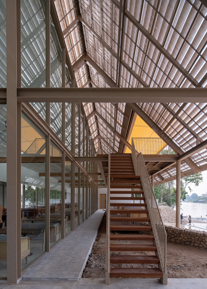 Restaurant by the river kwai / phtaa