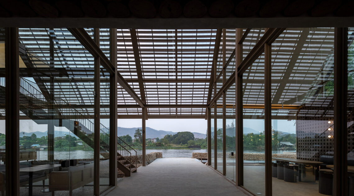 Restaurant by the river kwai / phtaa