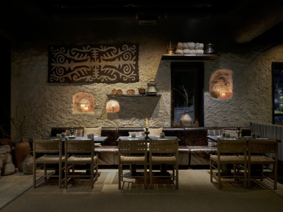 Auyl restaurant / naaw + dunie