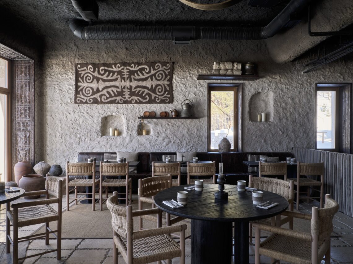Auyl restaurant / naaw + dunie